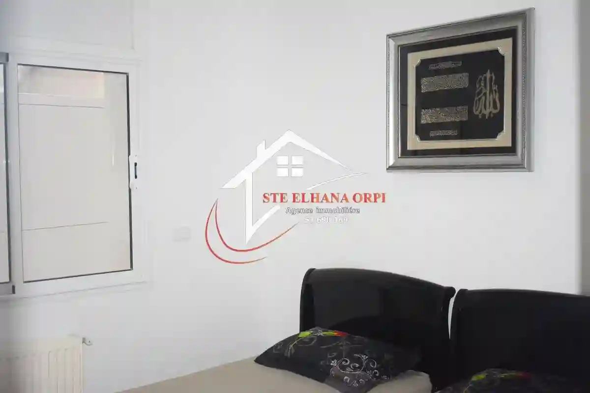 À Vendre app s+2 Pied Dans L’eau et vue sur mer à Corniche - Vue 1