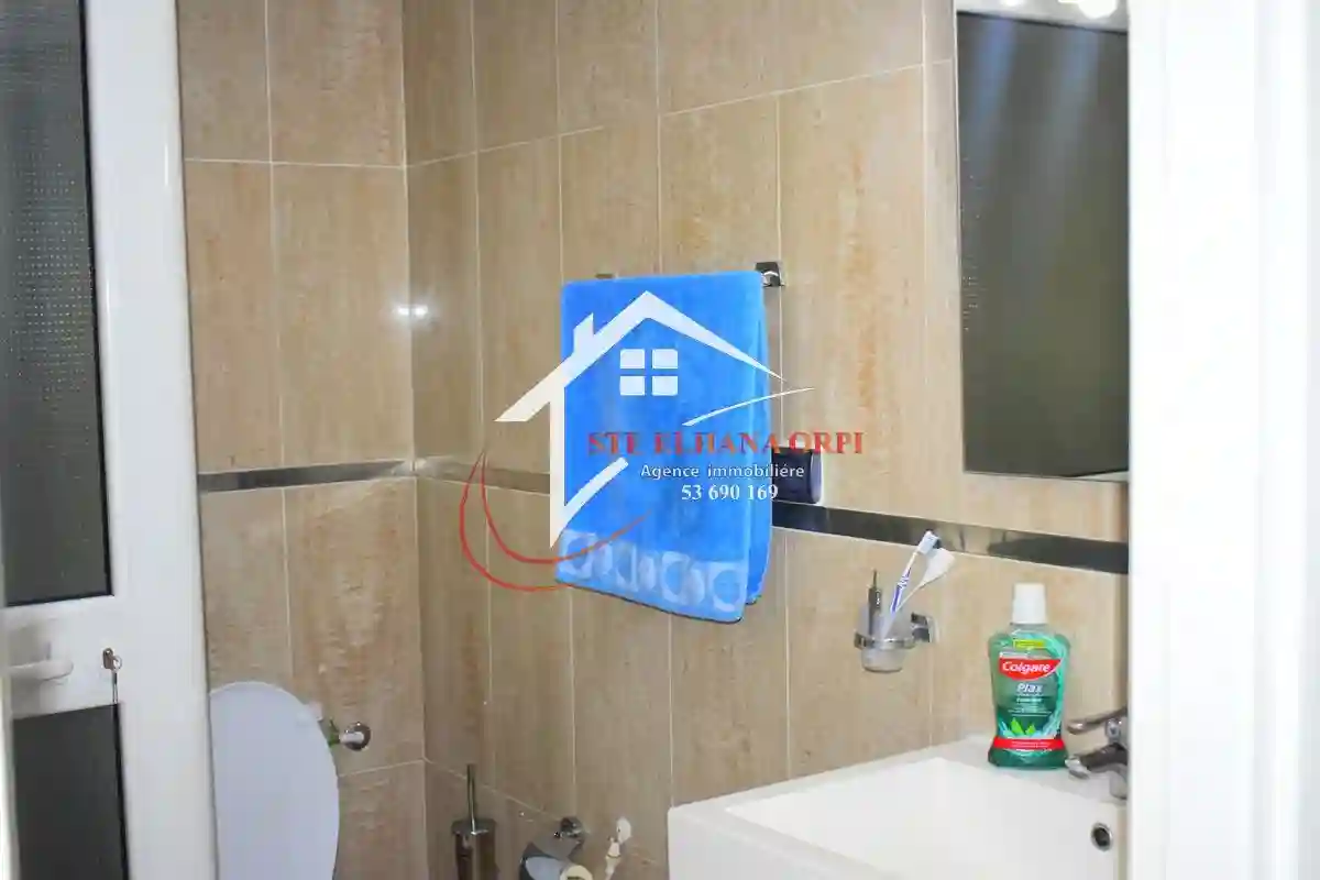 À Vendre app s+2 Pied Dans L’eau et vue sur mer à Corniche - Vue 2