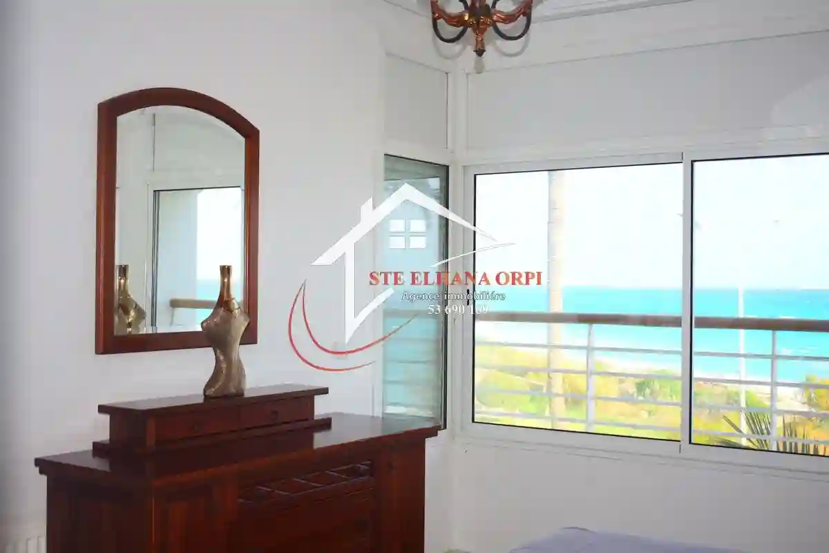 À Vendre app s+2 Pied Dans L’eau et vue sur mer à Corniche - Vue 9