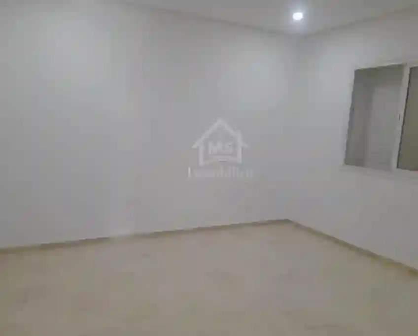 Belle Villa Toute Neuve Avec un Grand Jardin à Vendre 51355351 - Vue 5