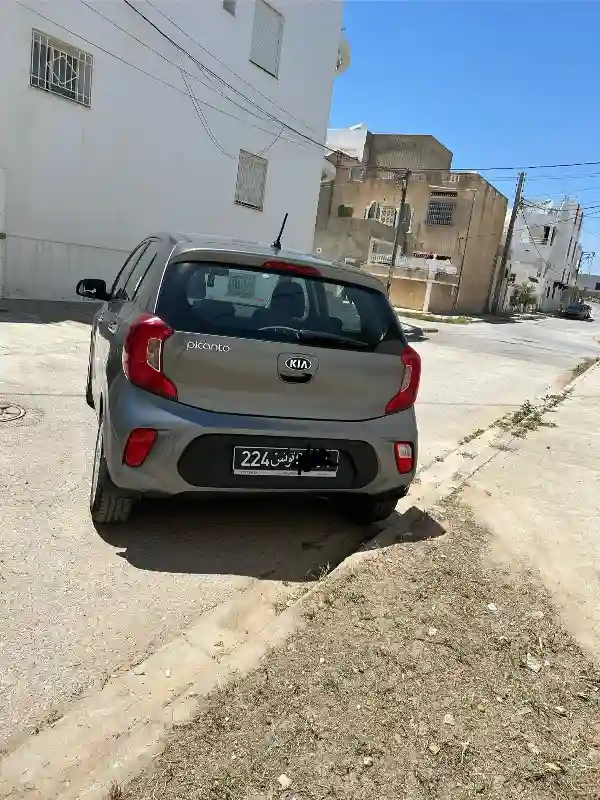 Kia Picanto Essence 2021 Première Main - Vue 2