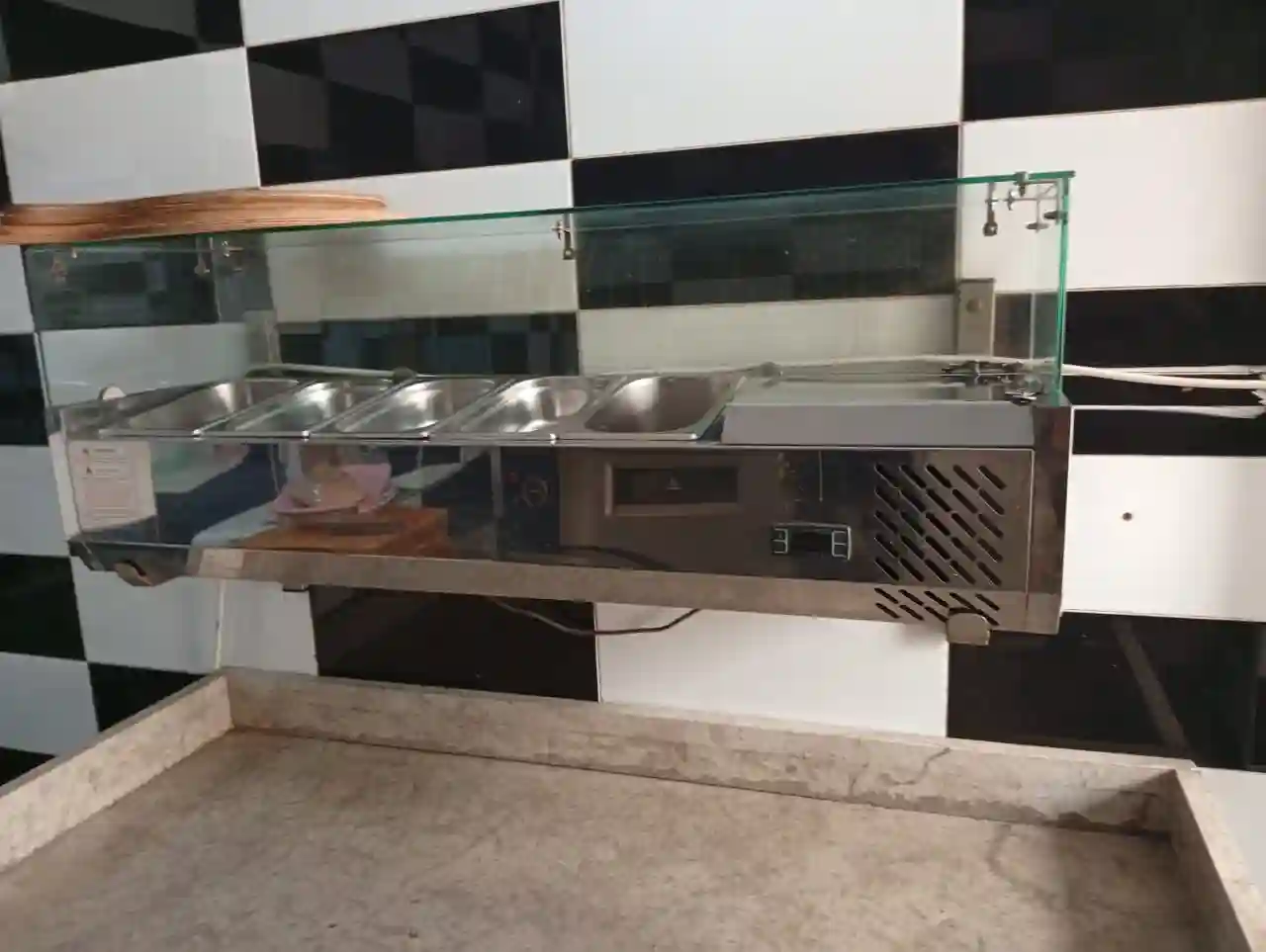 Materiel Pour Pizzeria à La Marsa - Vue 2