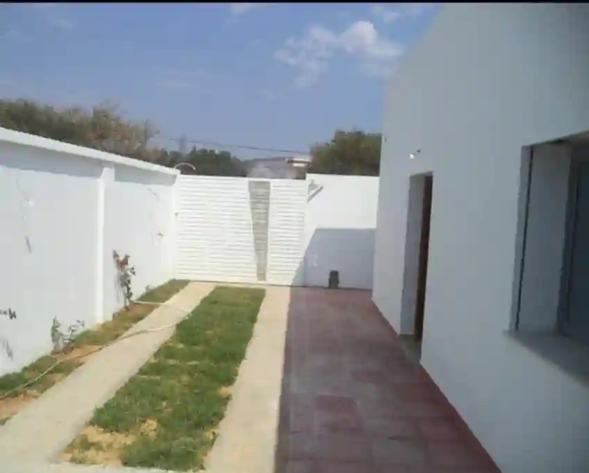 Villa Avec Piscine et Jardin à Hammamet sud à Vendre 51355351 - Vue 3