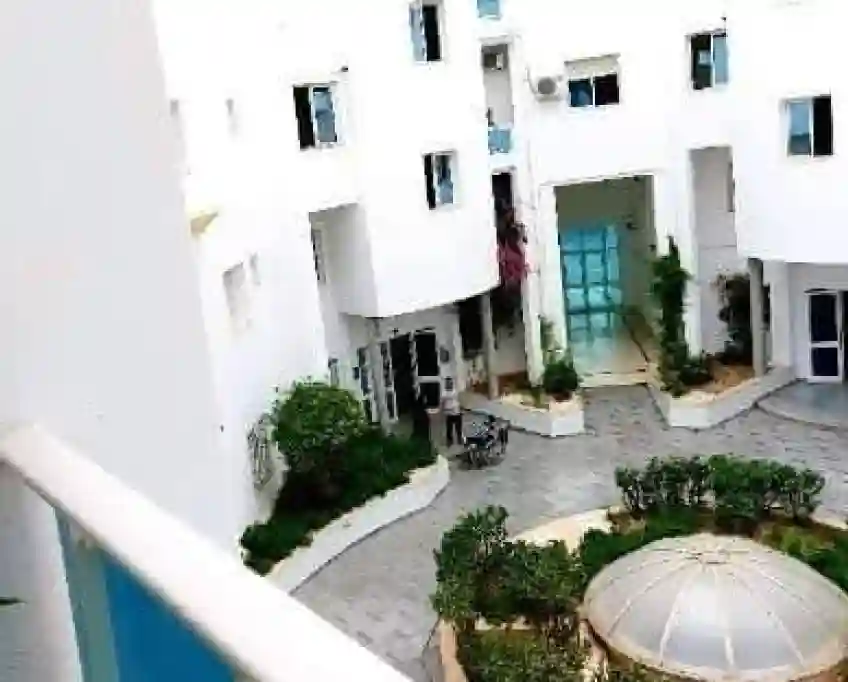 Apt s+1 Meublé Pour Étranger Ennasr2 à L'année - Vue 2