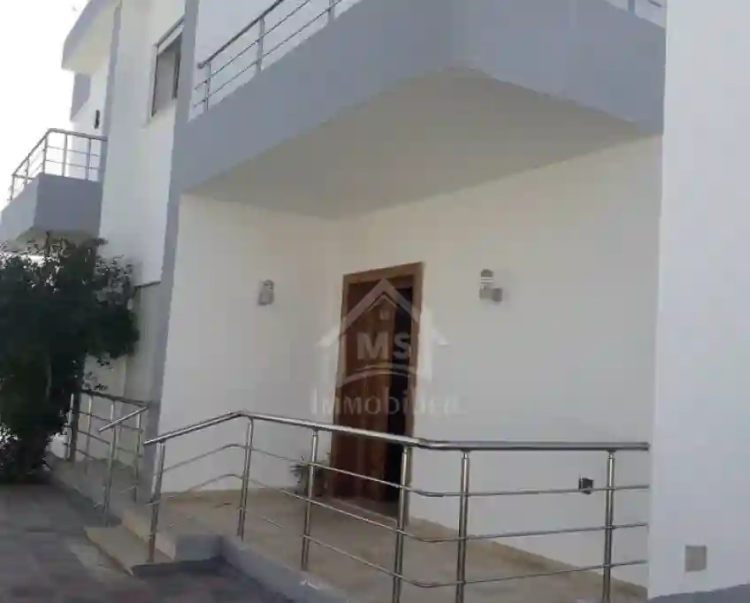 2 Étages de Villa Indépendans à Hammamet sud à Vendre 51355351 - Vue 11