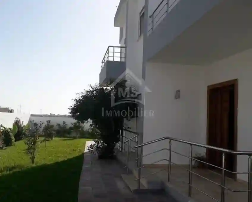 2 Étages de Villa Indépendans à Hammamet sud à Vendre 51355351 - Vue 6