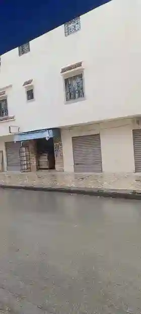 Maison Usage Commercial et Habitation à Cite El Khalil - Vue 3