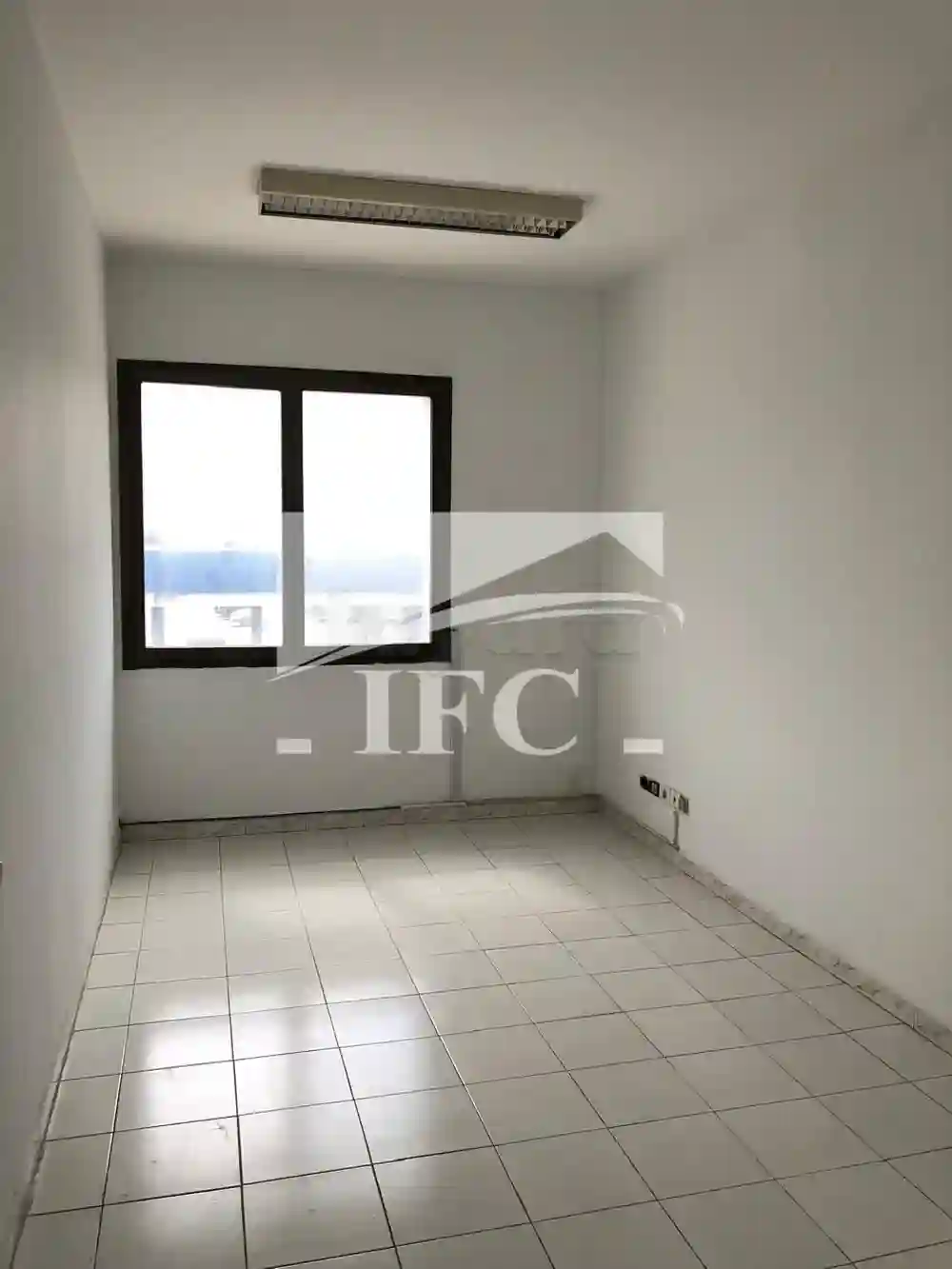 Bureau en 6 Espaces- 180m² - Charguia 2 - Ifcc135 - Vue 2