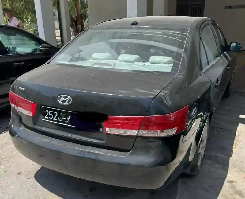 Hyundai Sonata Essence 2008 - Vue 1
