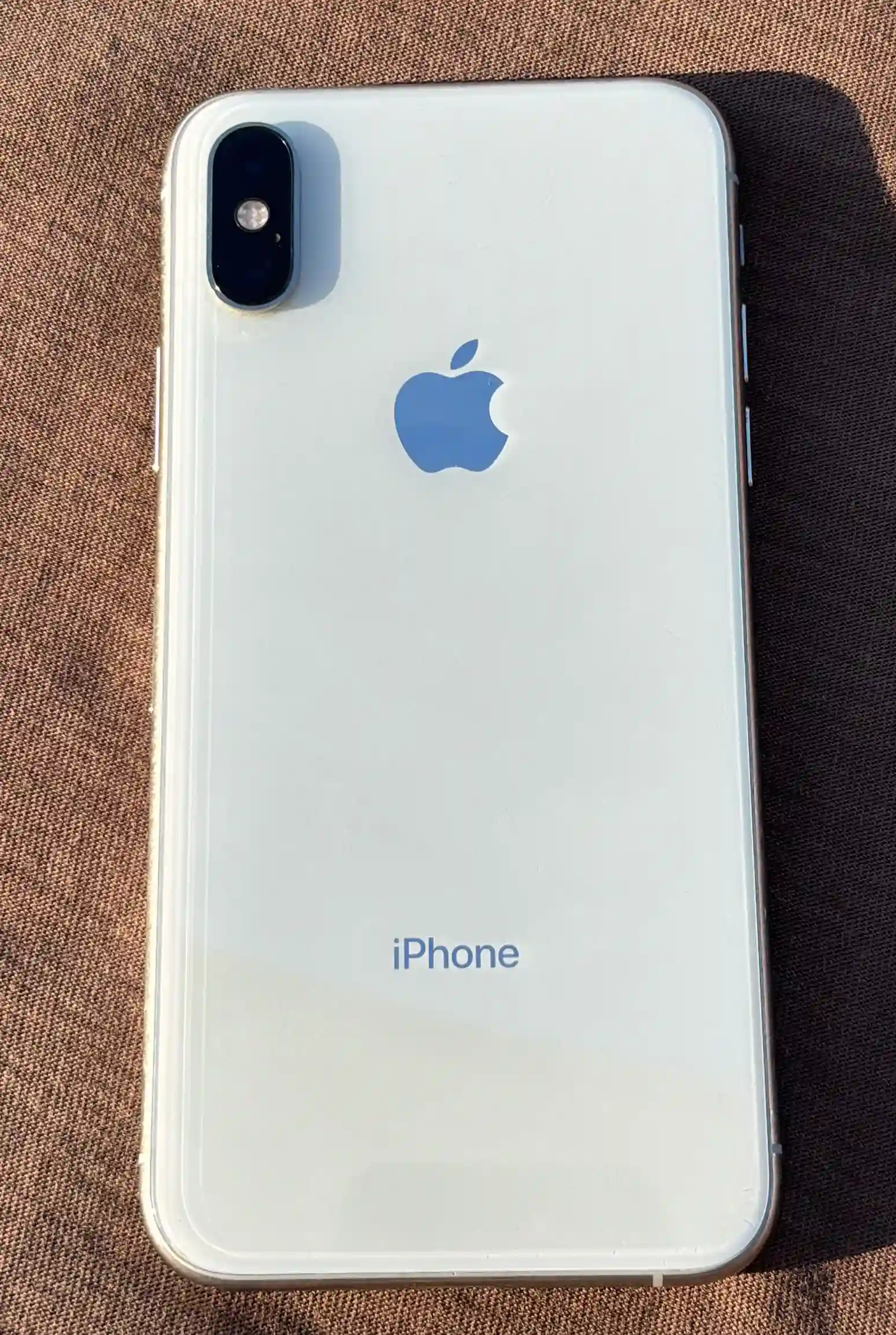 Iphone xs Blanc - Vue 1
