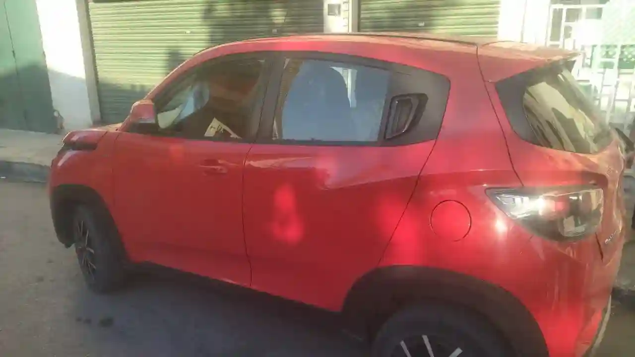 Mahindra Kuv 100 2021 peu Utilisée à Vendre - Vue 5