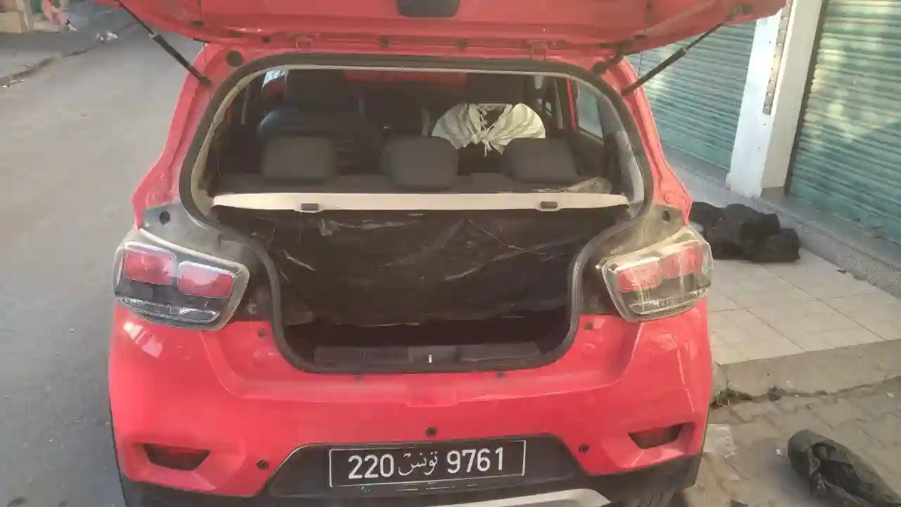 Mahindra Kuv 100 2021 peu Utilisée à Vendre - Vue 8
