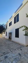 Une Belle Villa à Cite El Korniche 1
