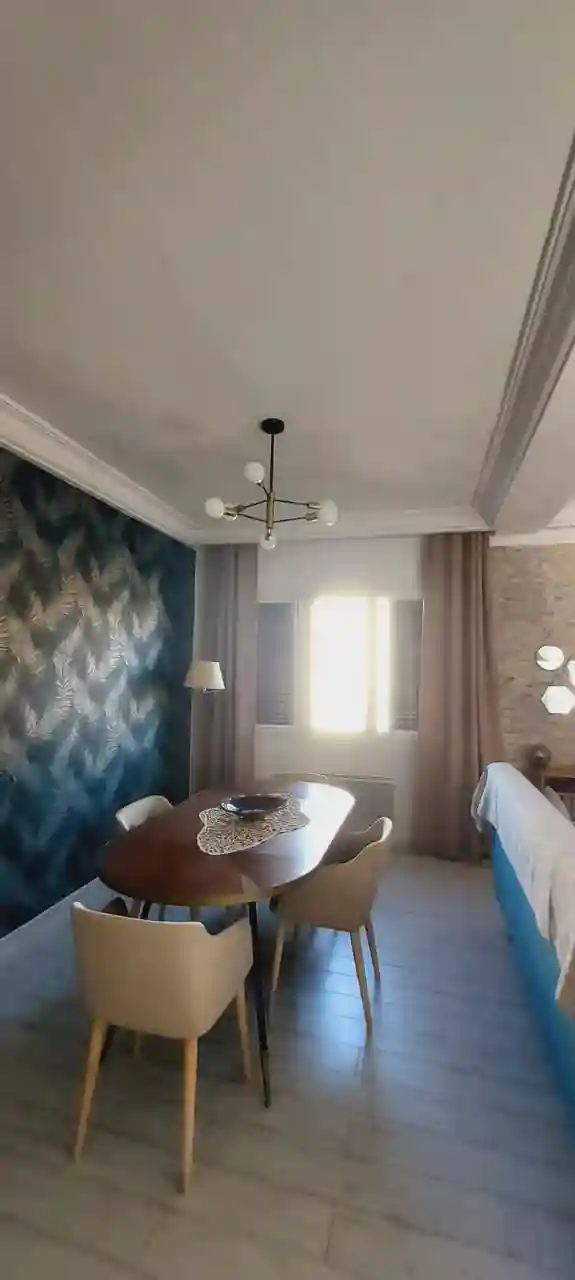 Une Belle Villa à Cite El Korniche 1 - Vue 1