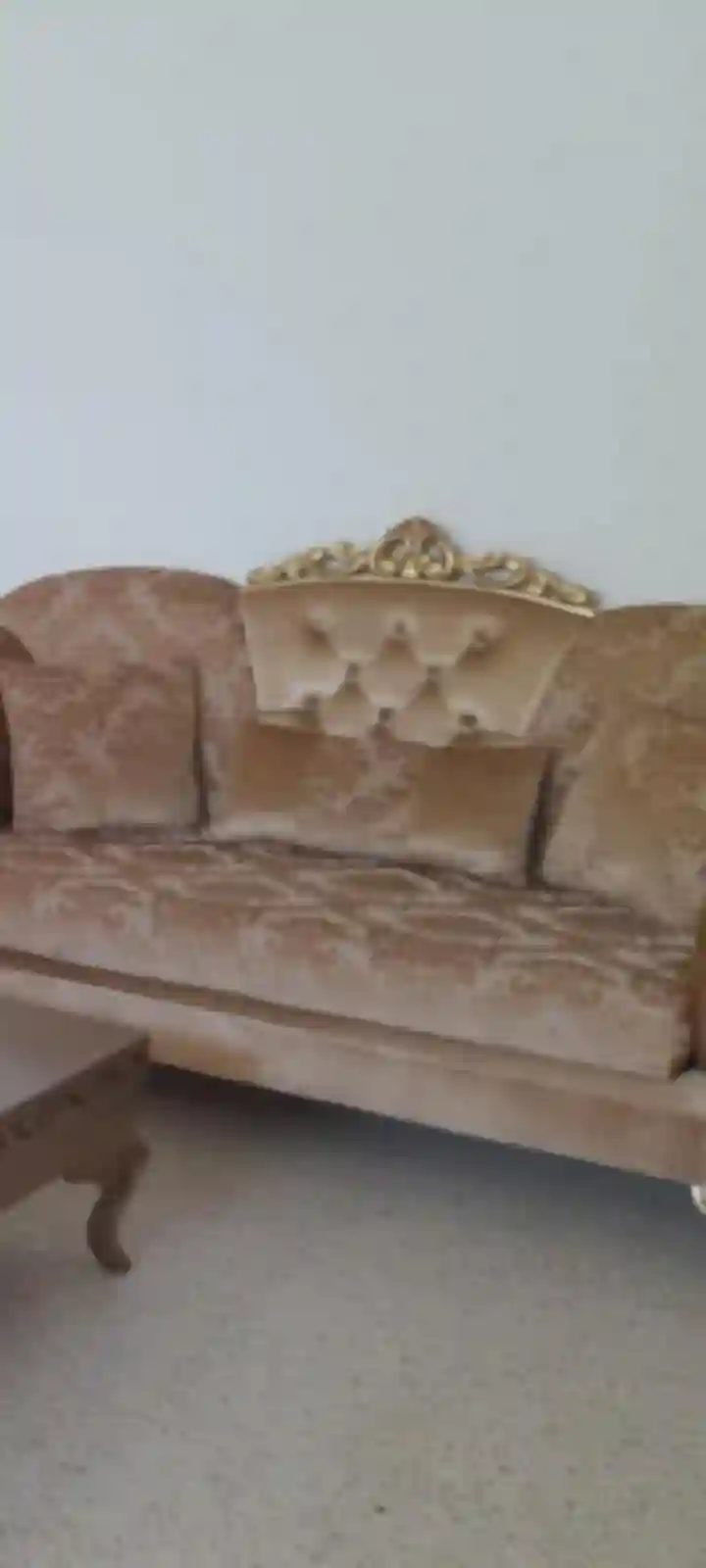 Salon Beige Quasi Neuf à El Mourouj - Vue 2