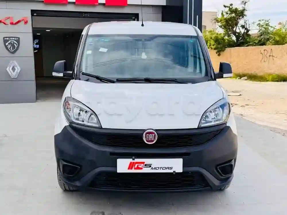 Fiat Doblo 5 Places Essence ⛽️