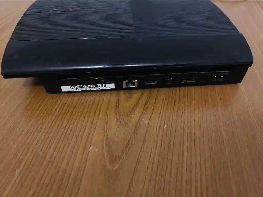PS3 Slim Avec une Manette Originale - Vue 2