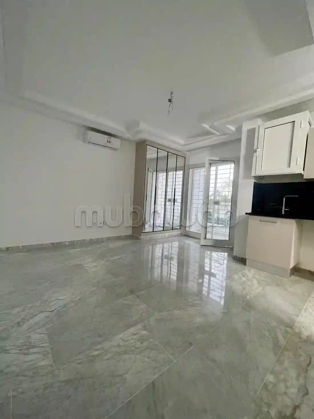 À Louer S0 Neuf Avec Place pkg à la Soukra - Vue 3