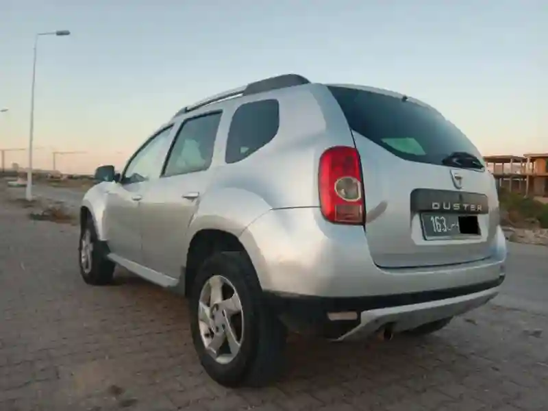 Dacia Duster Essence 2013 - Vue 1