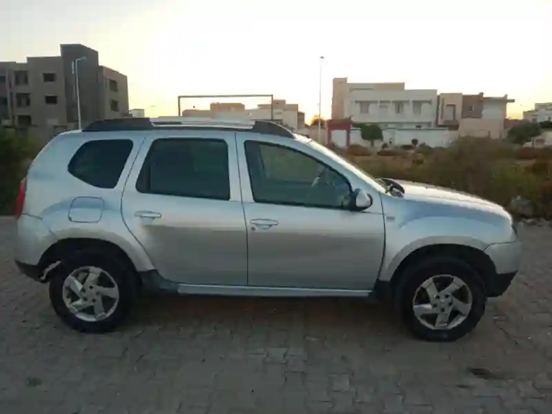 Dacia Duster Essence 2013 - Vue 9