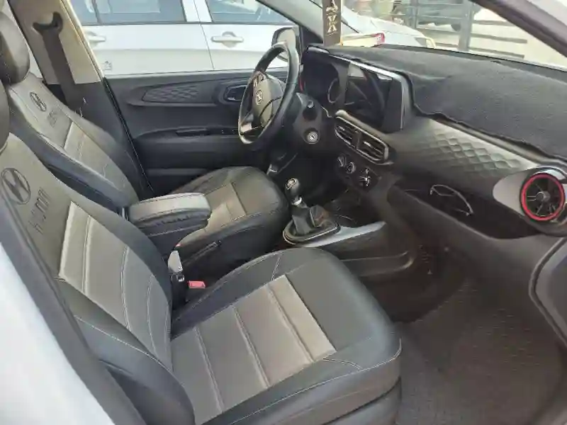Hyundai I10 Essence 2022 - Vue 2