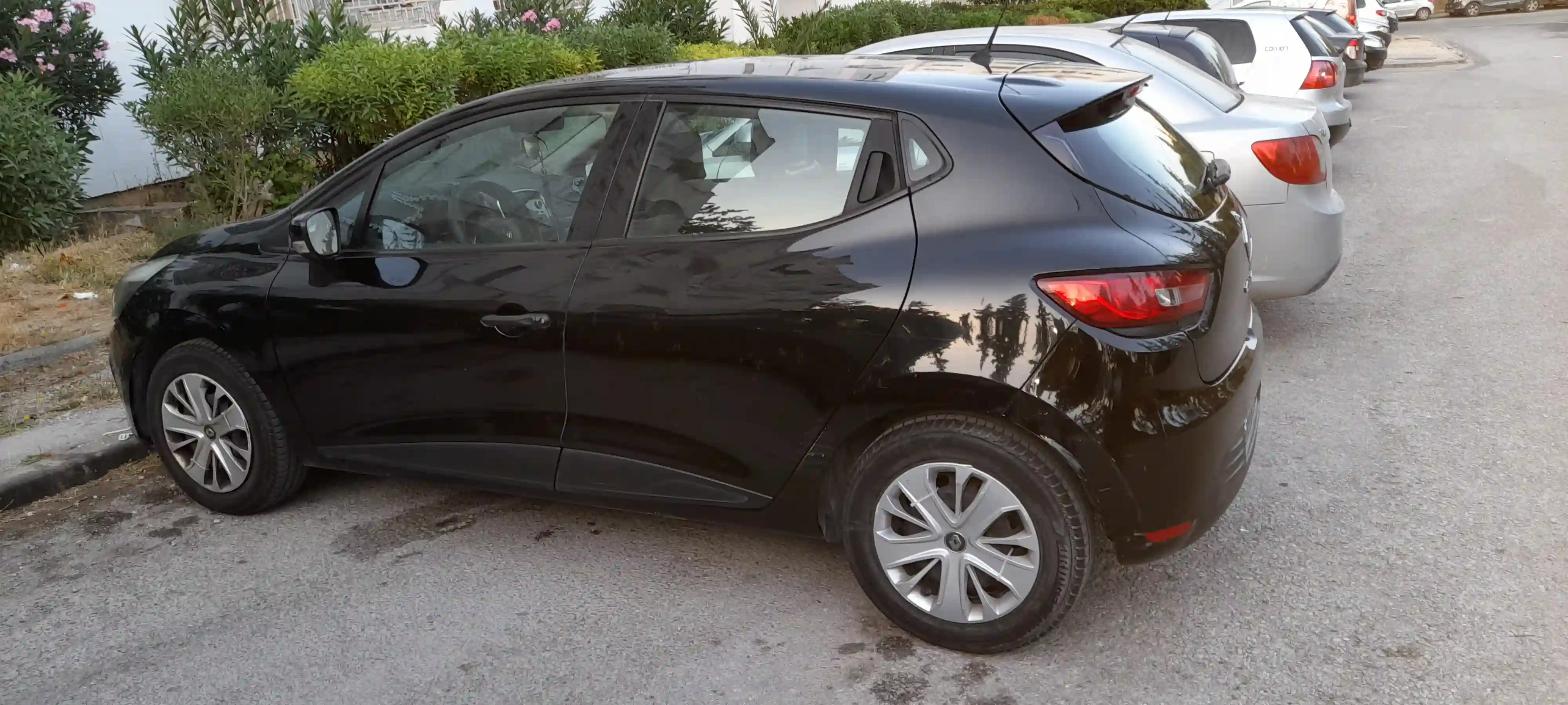 Clio 4 à ne pas Rater à Cite Du Jardin
