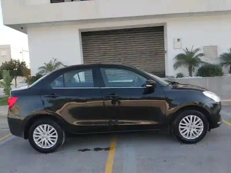 Suzuki Dzair GLX Première Année - Vue 1