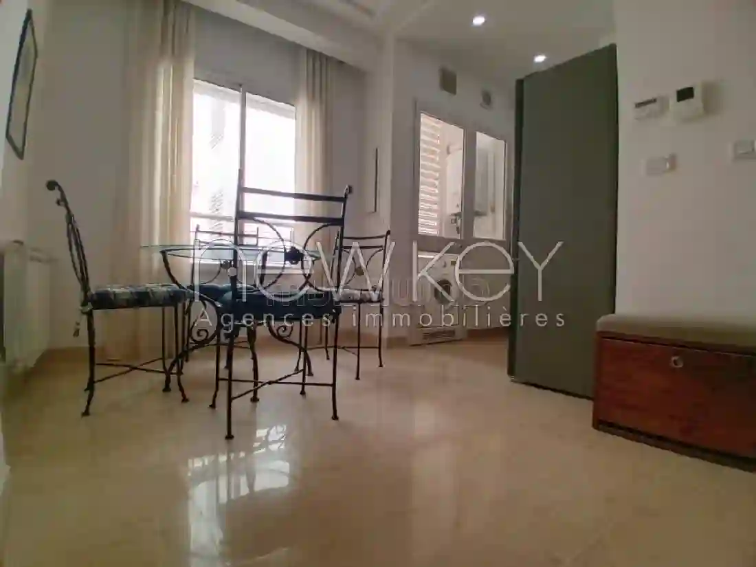 Un Appartement S1 Meublé Près du Parc à La Soukra