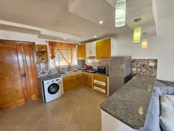 𝐀̀ 𝐋𝐨𝐮𝐞𝐫 – 𝐌𝐚𝐢𝐬𝐨𝐧 𝐒+𝟑 𝐚𝐯𝐞𝐜 𝐓𝐞𝐫𝐫𝐚𝐬𝐬𝐞 𝐕𝐮𝐞 𝐌𝐞𝐫 – 𝐄𝐳𝐳𝐚𝐡𝐫𝐚 𝐊𝐞́𝐥𝐢𝐛𝐢𝐚