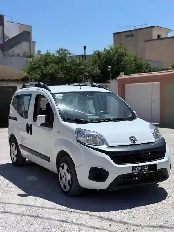 Fiat Doblo Essence 2018 - Vue 6