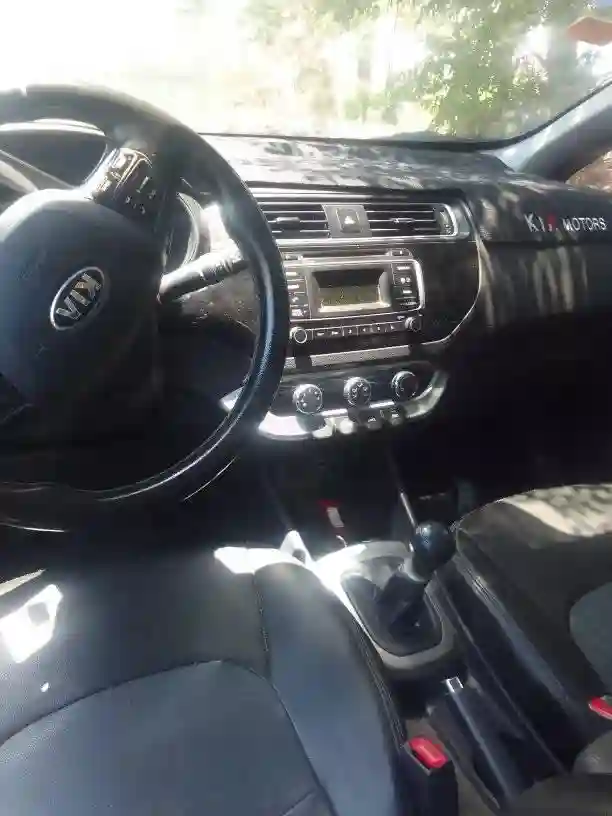 Kia rio Première Main à Chouchet Rades - Vue 3