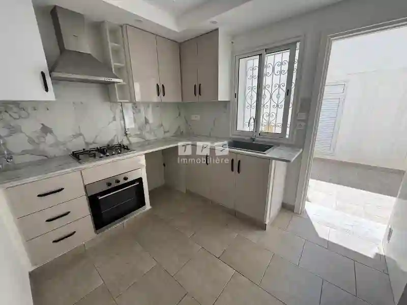 Duplex à Louer Annuelle ss Meuble Hammamet Centre - Vue 6