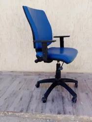 Siège de Bureau en Bleu à Raoued