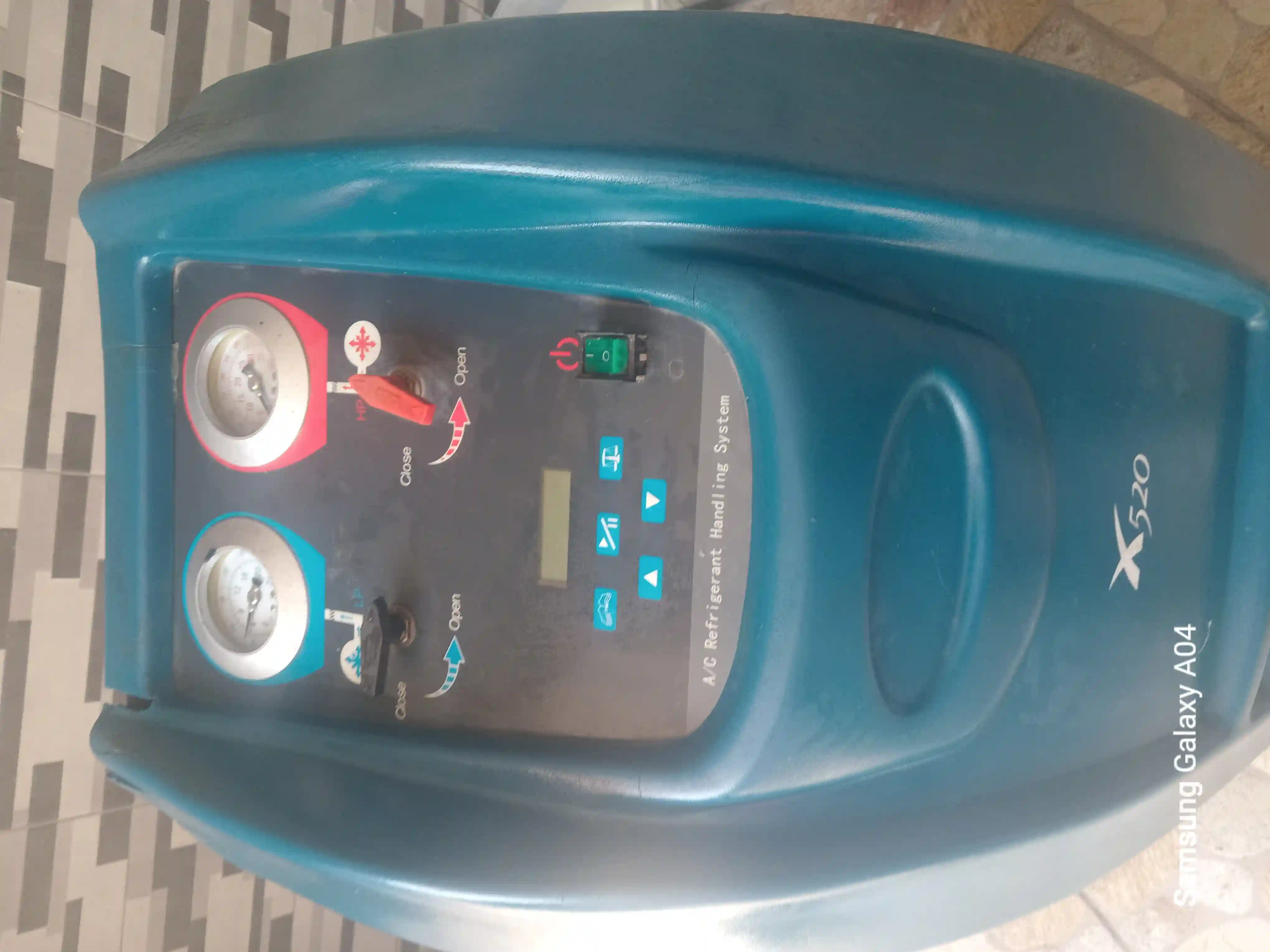 Refrigerant Handling System à Ettadhamen - Vue 2