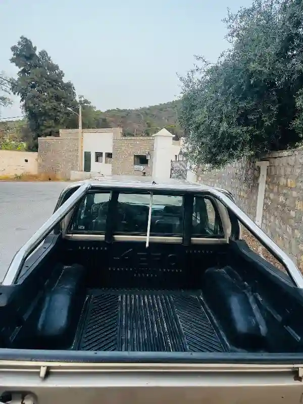 Mitsubishi Autres Diesel 2002 - Vue 3