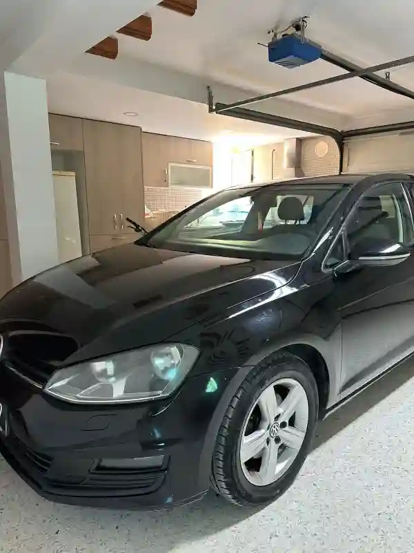 Volkswagen Golf Essence 2013 - Vue 1