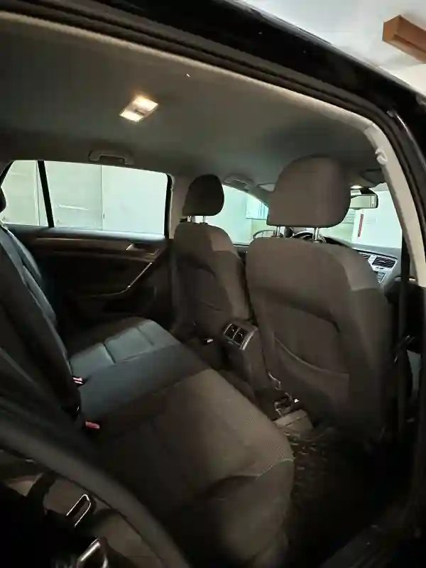 Volkswagen Golf Essence 2013 - Vue 5