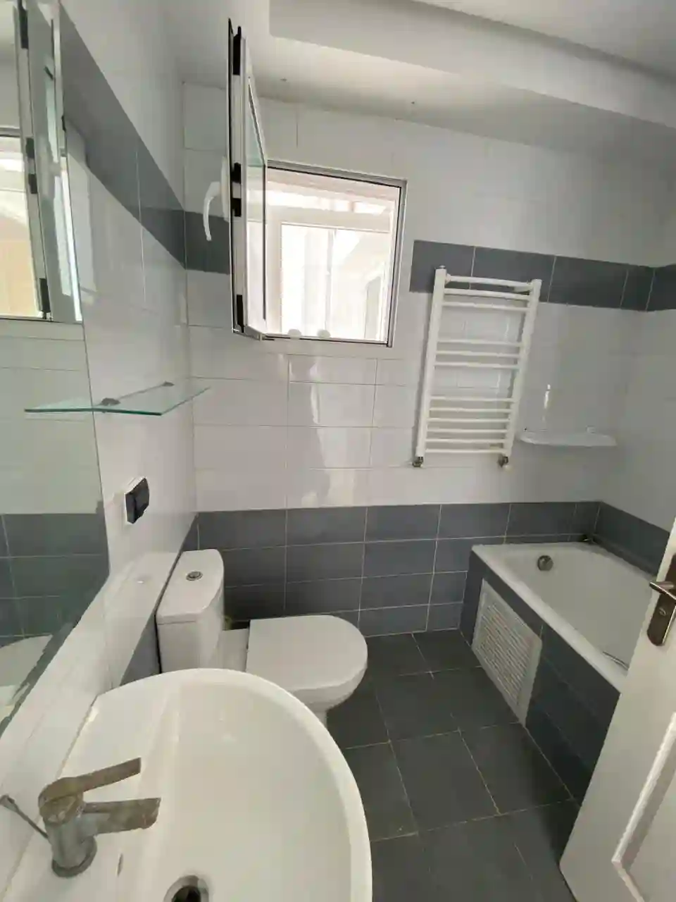 Appartement s Plus 2 à Denden - Vue 3