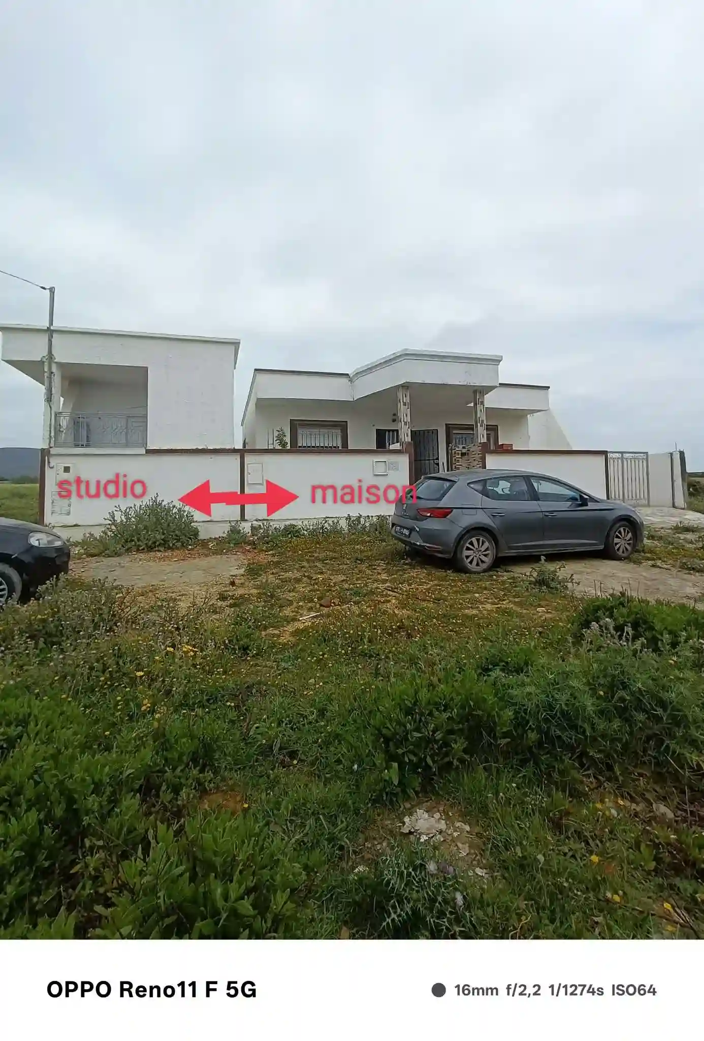 a Vendre une Maison Avec un Studio Indépendant - Vue 1