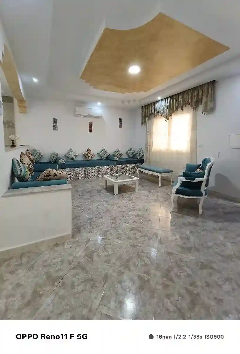 a Vendre une Maison Avec un Studio Indépendant - Vue 2