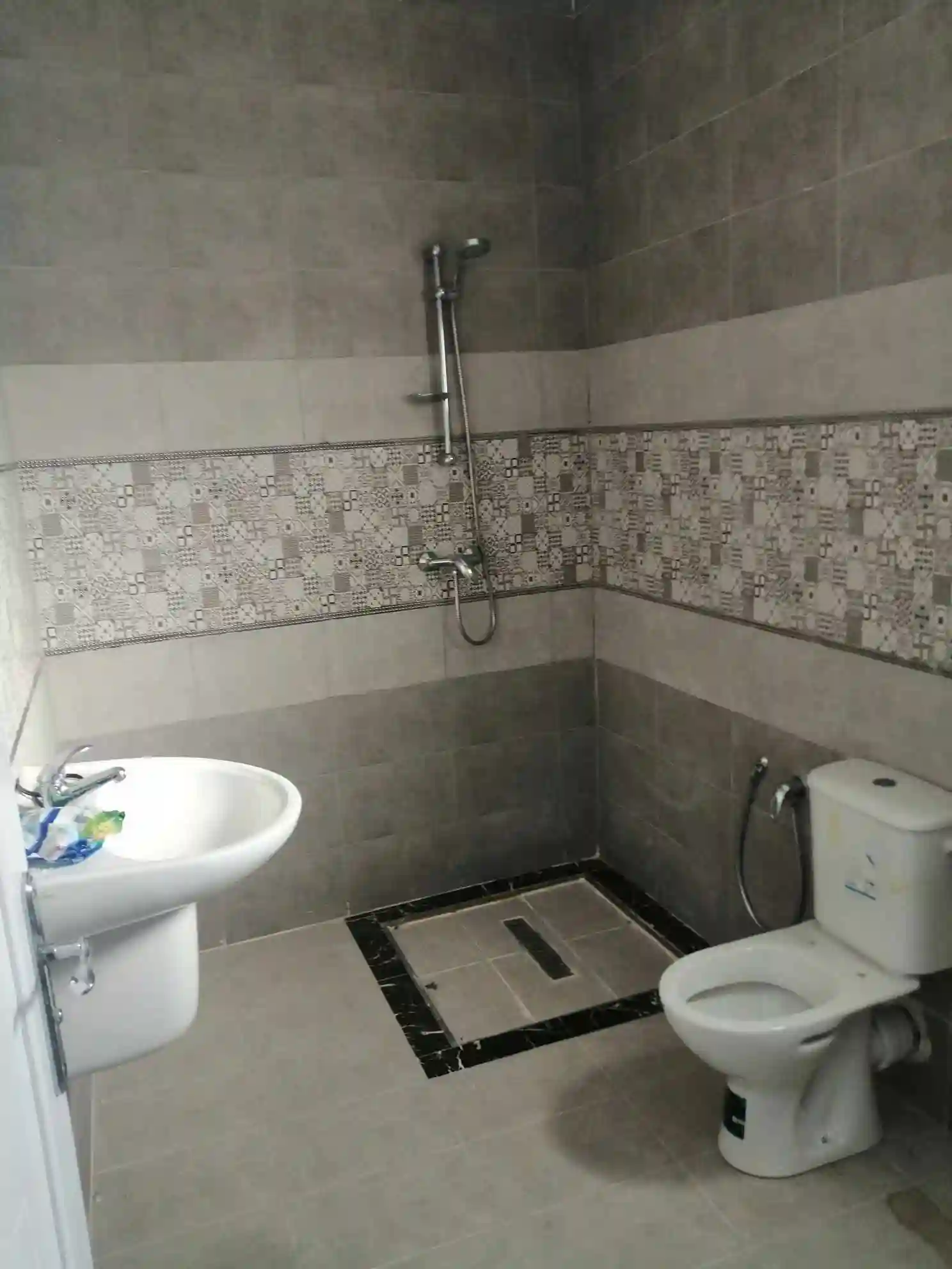 3 Appartements Neufs à Cite Chaker - Vue 2