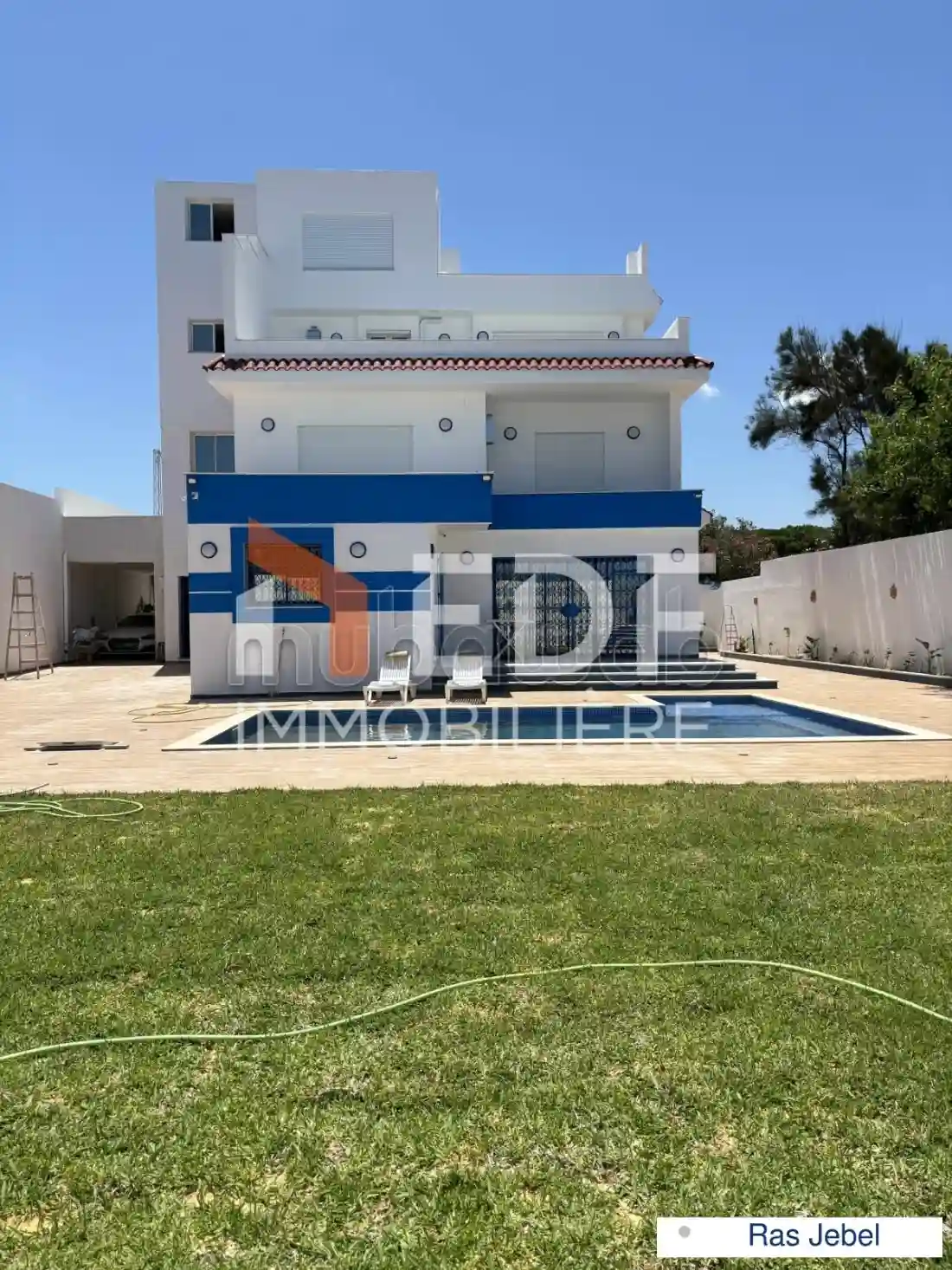 A Louer Villa S3 Pied Dans L'eau à Ras Jebel - Vue 1
