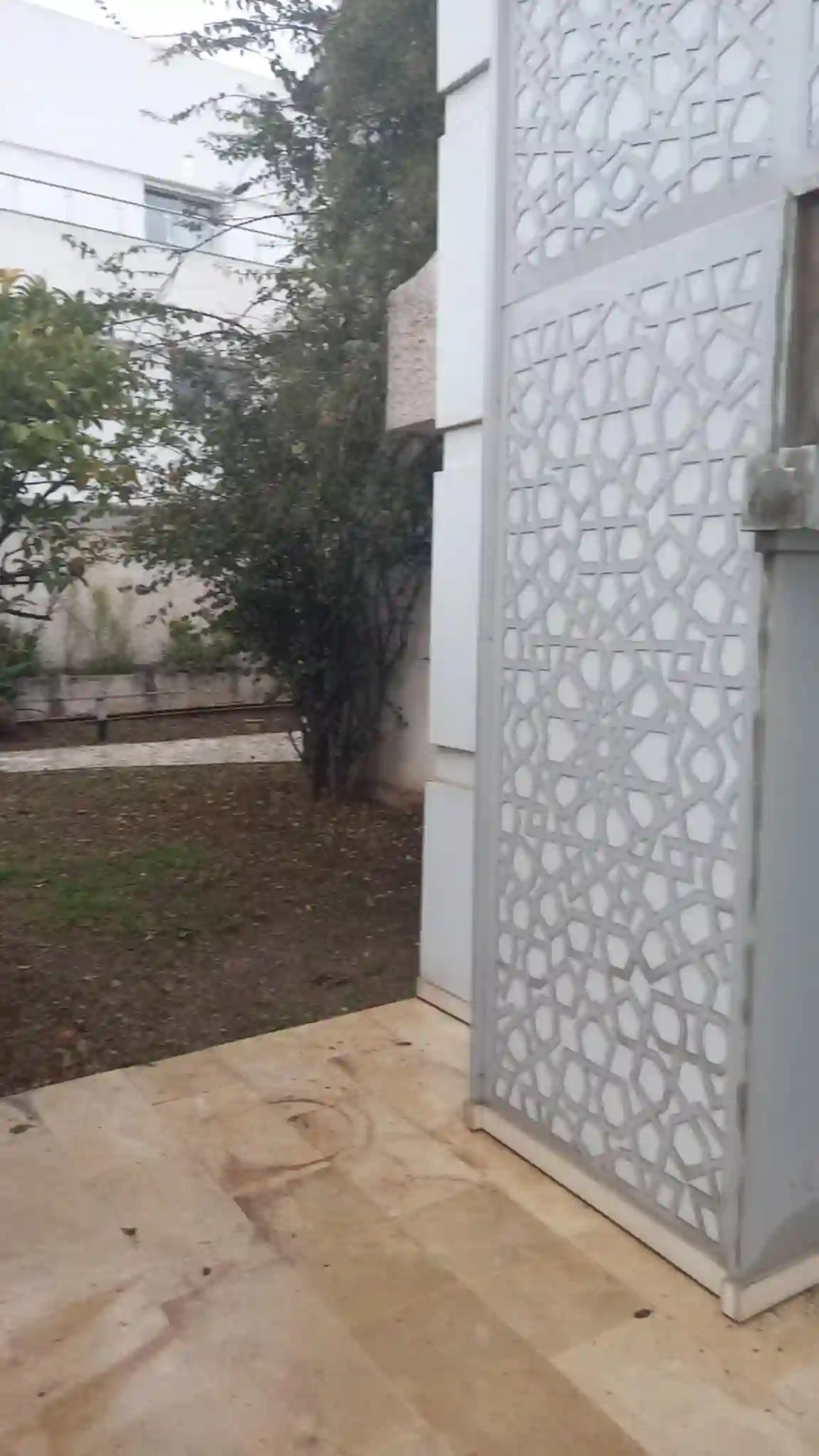 Av Villa Menzeh7 à El Menzah 9