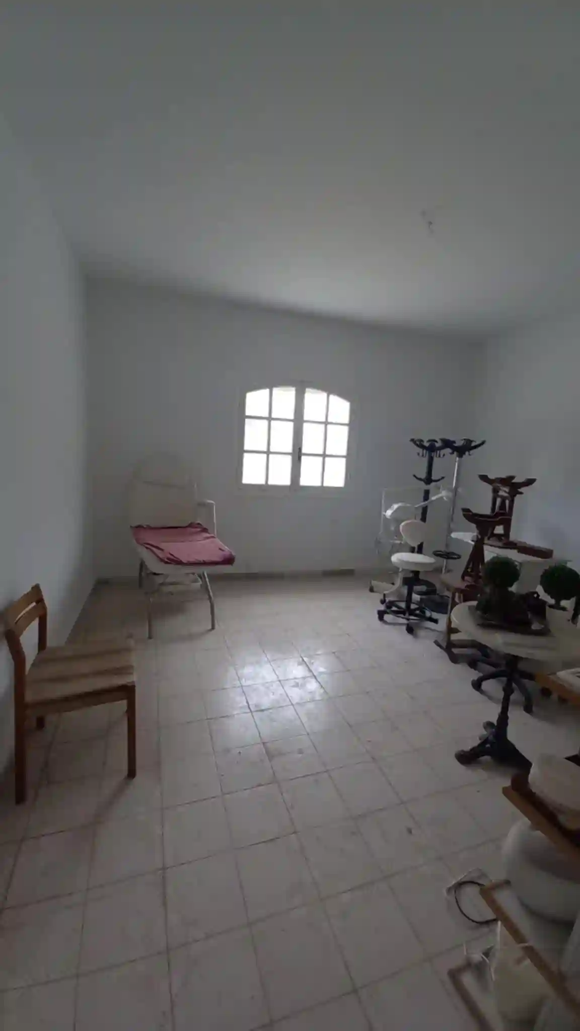 Av Villa Menzeh7 à El Menzah 9 - Vue 1