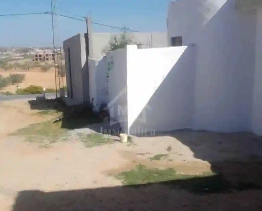 Maison s+2 à Vendre à 150 md à Hammamet sud 51355351 - Vue 4