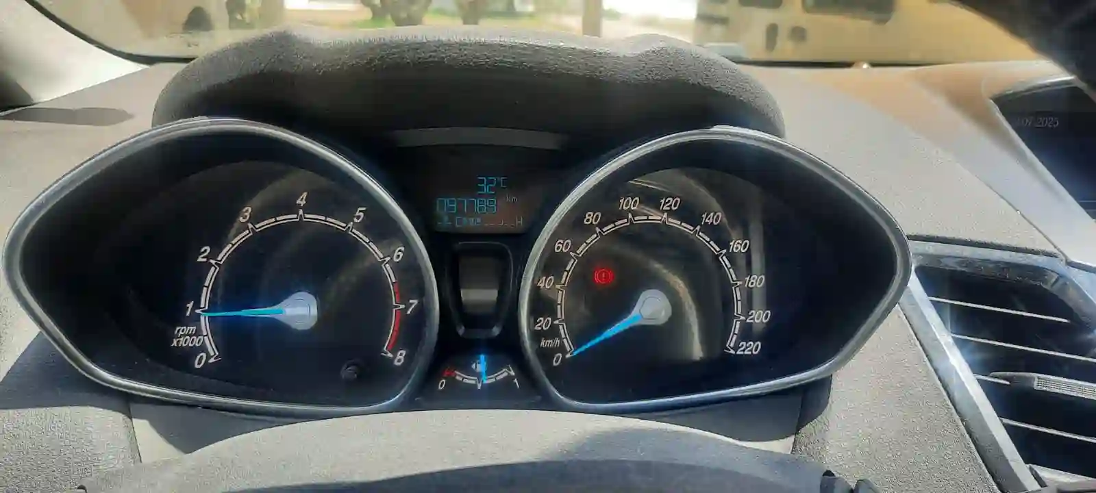 Ford Fiesta Titanium à Cite El Ouns