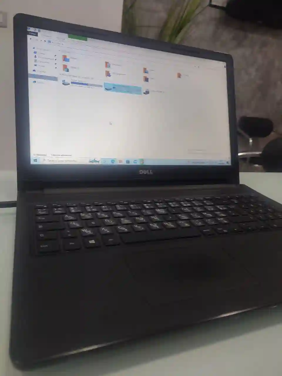 Pc Portable Dell à Bou Mhel El Bassatine - Vue 2