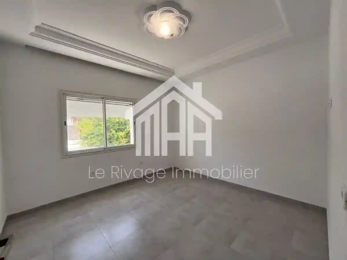 un Duplex S+3 Situé à Kheireddine – Le Kram - Vue 2
