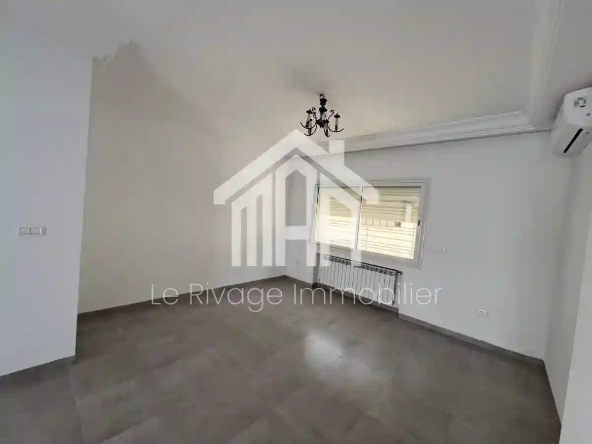un Duplex S+3 Situé à Kheireddine – Le Kram - Vue 8