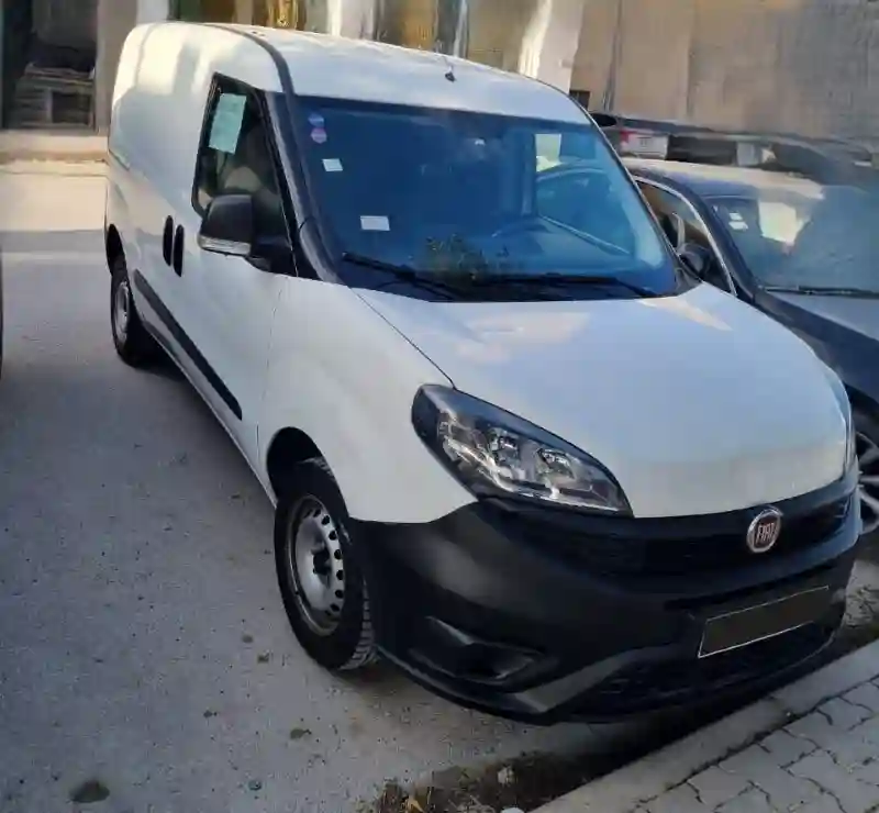 Fiat Doblo Diesel 2021 - Vue 4